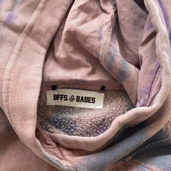 BFFS & BABES Hooded Sweatshirt (Cropped) - Picture 3 of 3